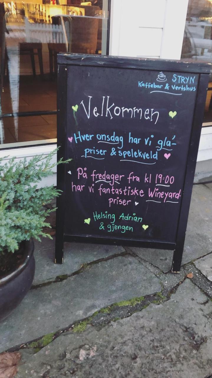 Stryn Kaffebar & Vertshus Eksteriør bilde